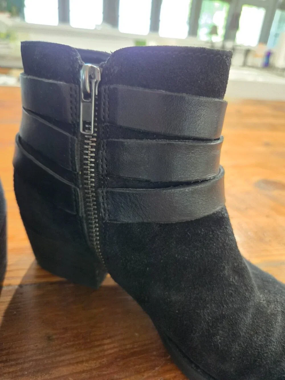 Women's Born Ankle Boots Black Suede Buckle Strap Bootie 7.5 M Side Zip
